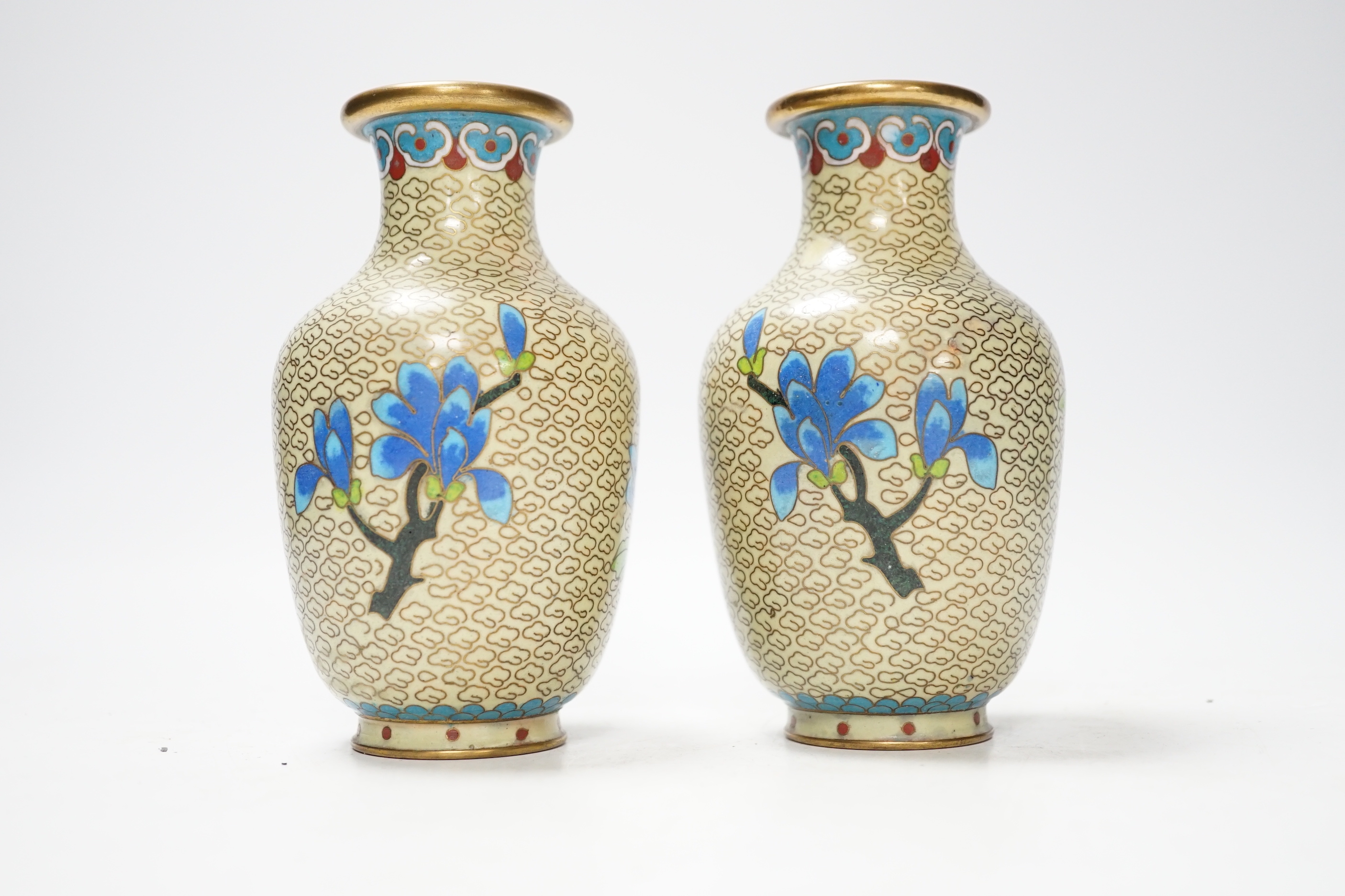 A pair of Chinese cloisonné enamel vases, 13cm